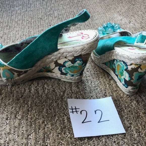 Colorful Beaded Wedge Heels - Picture 3 of 4